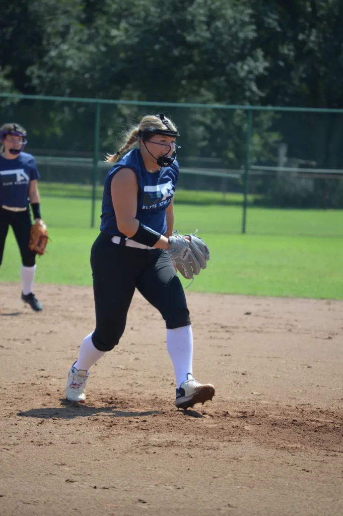 shelby winding up pitching